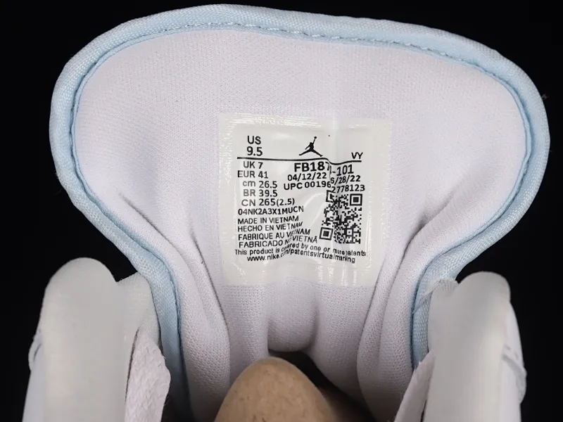 All categories Air Jordan Jordan series basketball shoes Air Jordan 1 Low G version pure original Air Jordan 1 Low "Dare To Fly" AJ1 Joe 1 silver cultural low-top casual sneakers FB1874-101